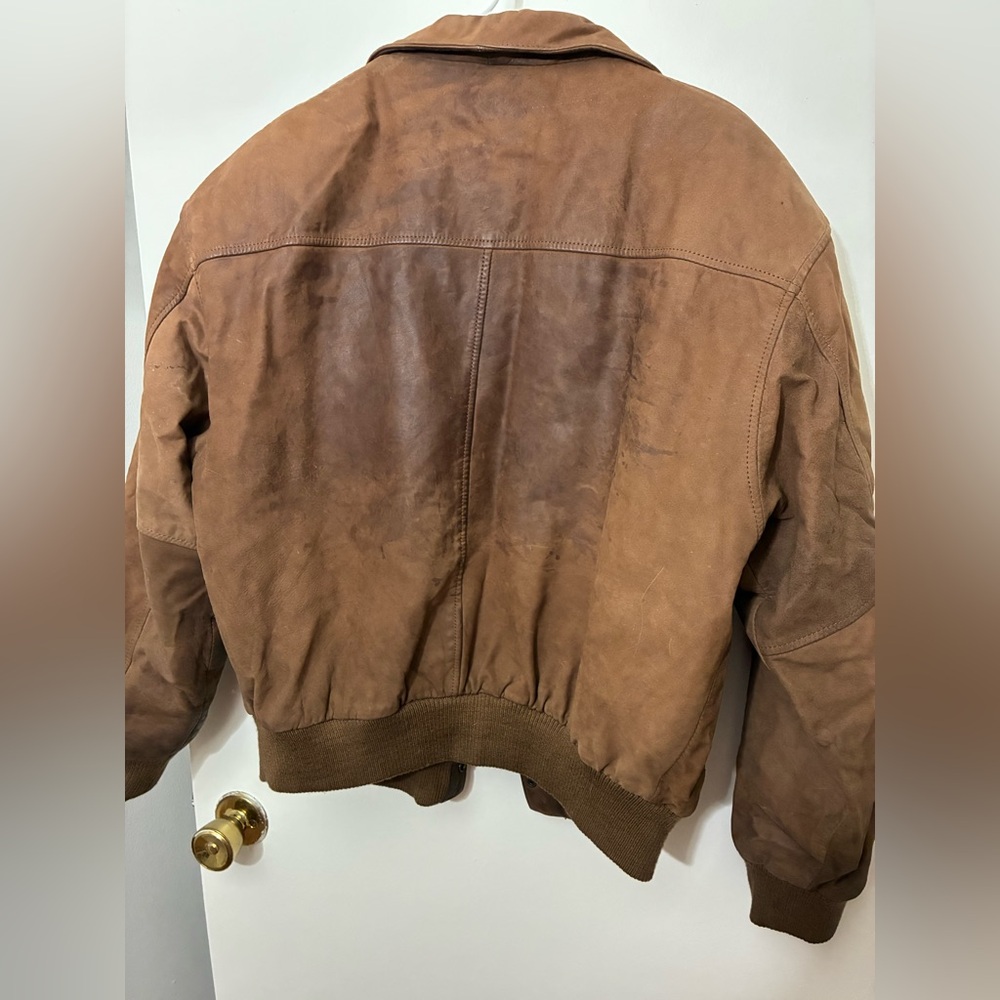 vintage brown leather bomber jacket made by G-III. Size L - Picture 7 of 7